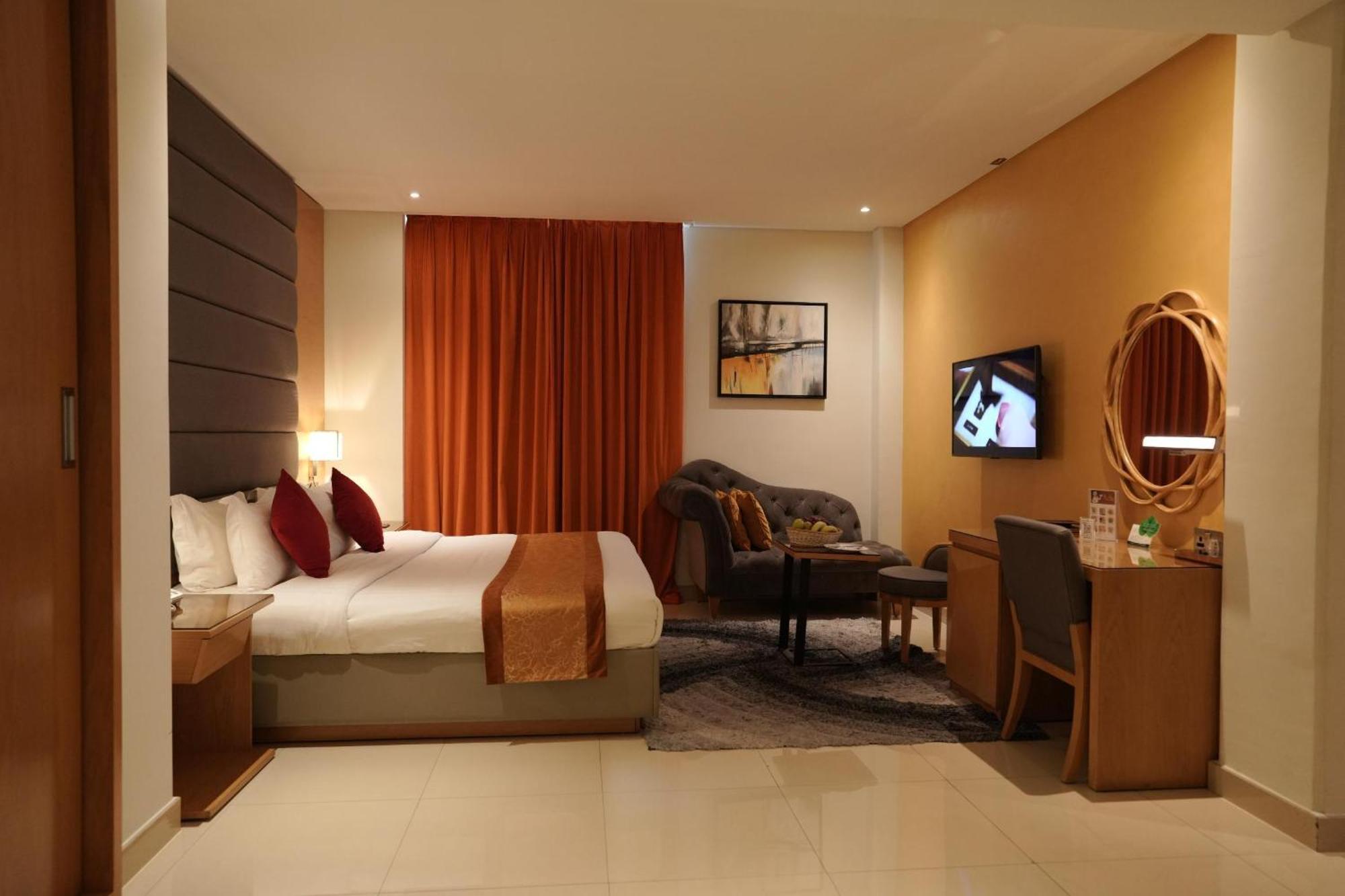 Meshal Hotel Al Manamah Esterno foto