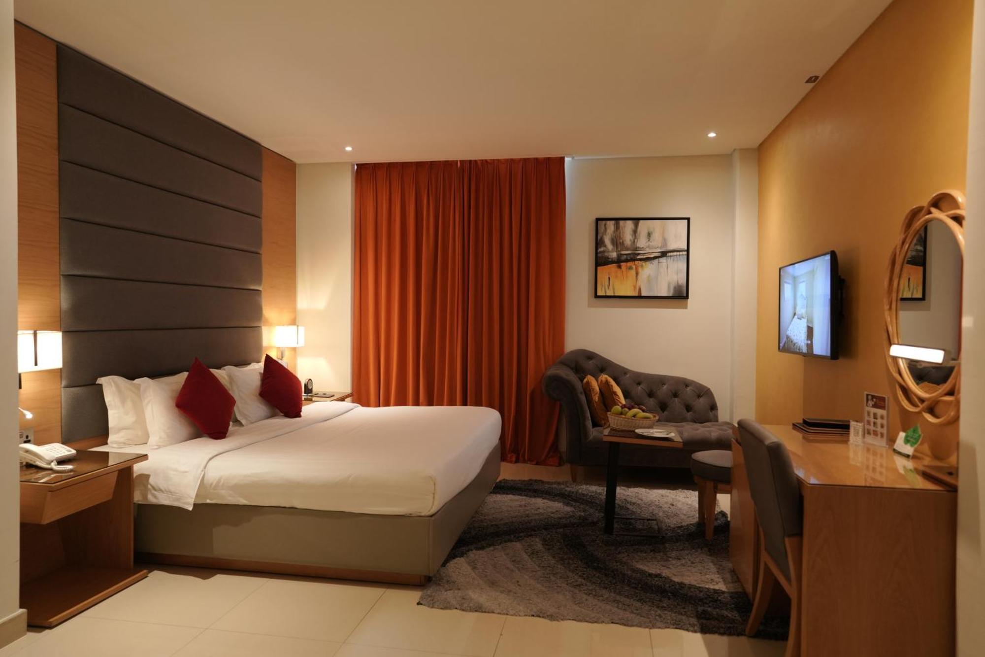 Meshal Hotel Al Manamah Esterno foto