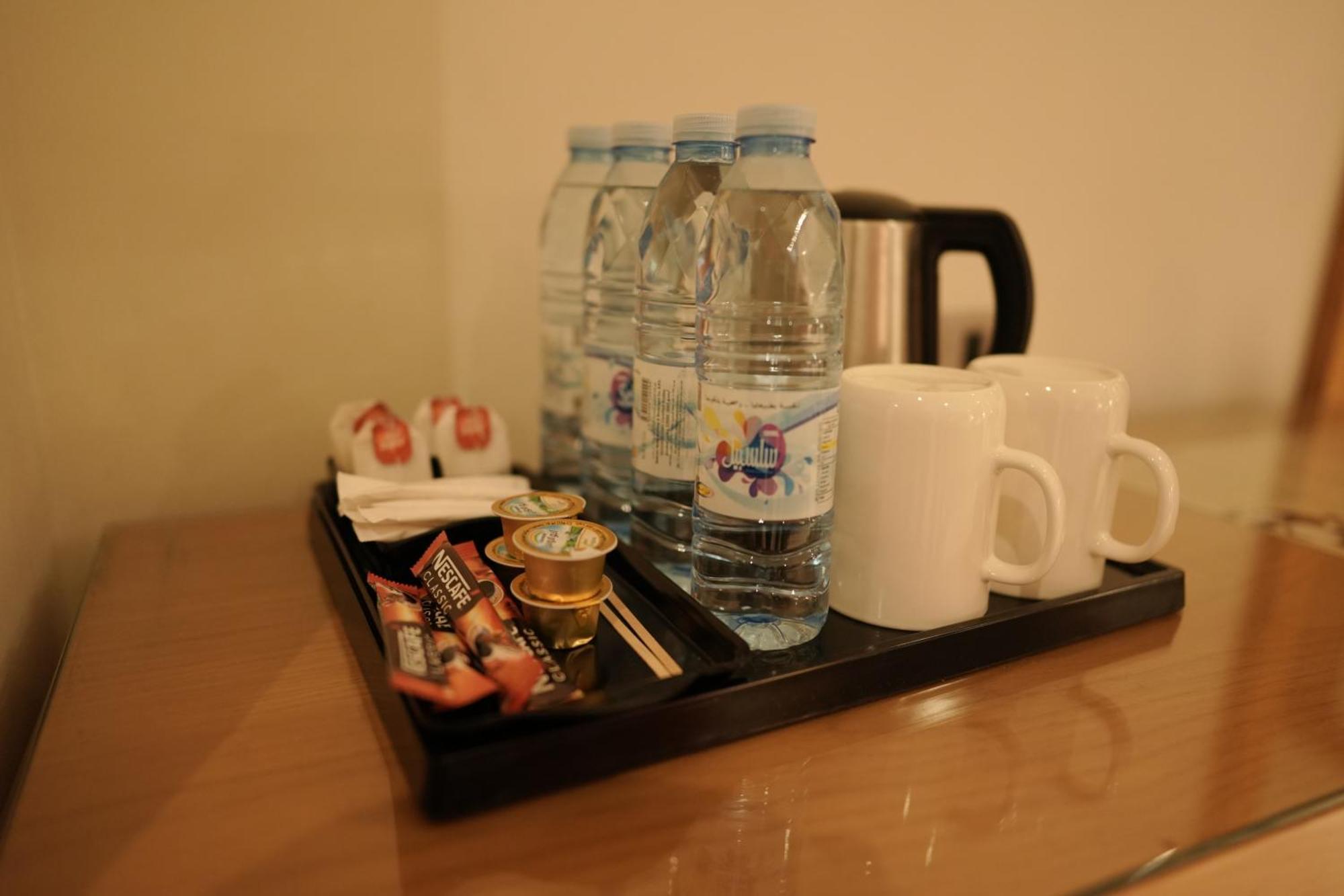 Meshal Hotel Al Manamah Esterno foto