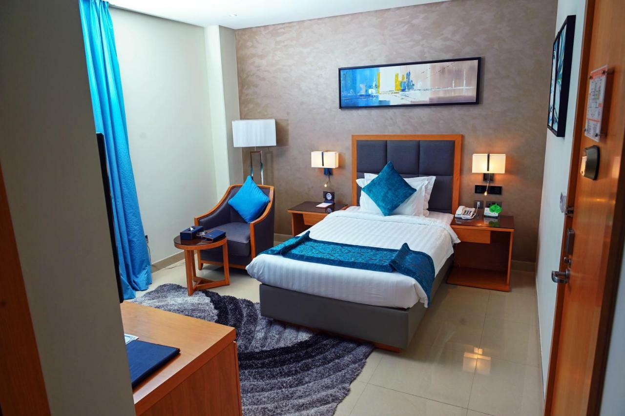 Meshal Hotel Al Manamah Esterno foto