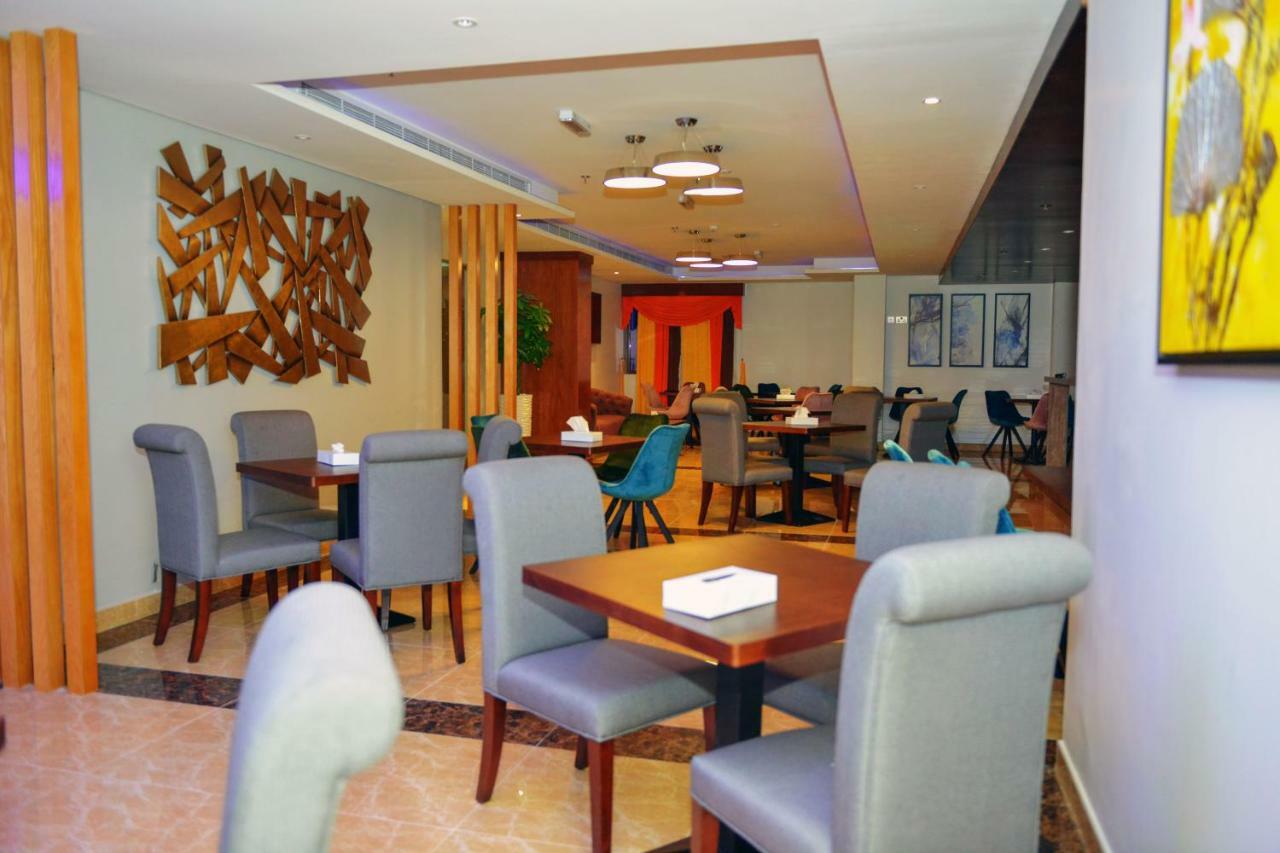 Meshal Hotel Al Manamah Esterno foto