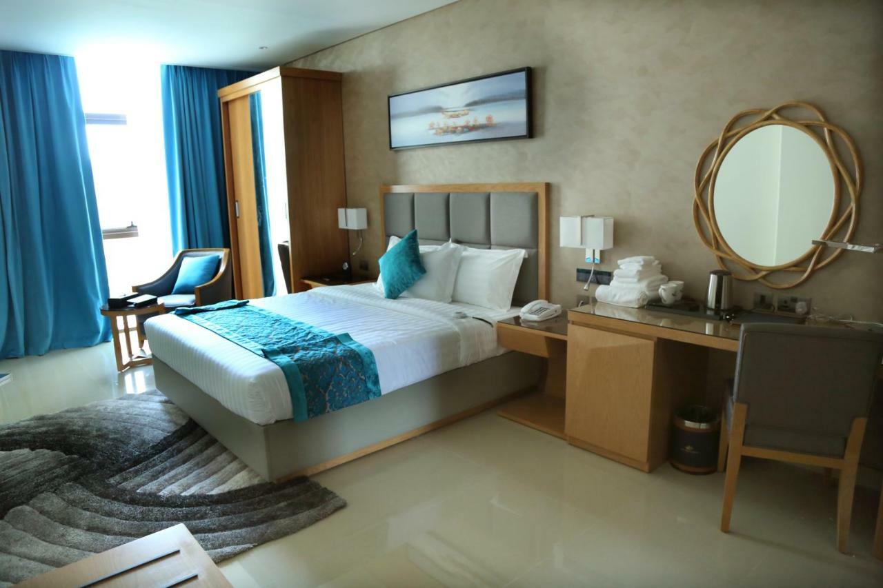 Meshal Hotel Al Manamah Esterno foto